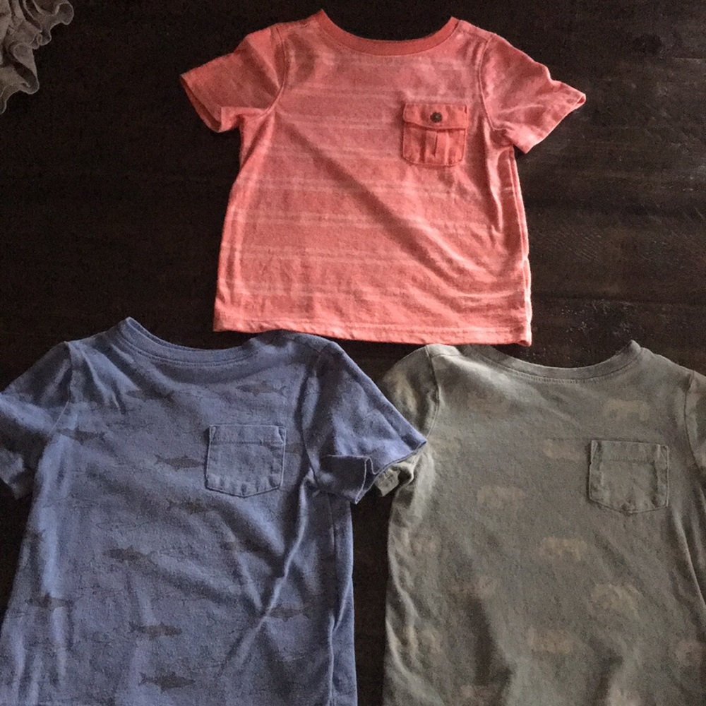Bundle of tee shirts